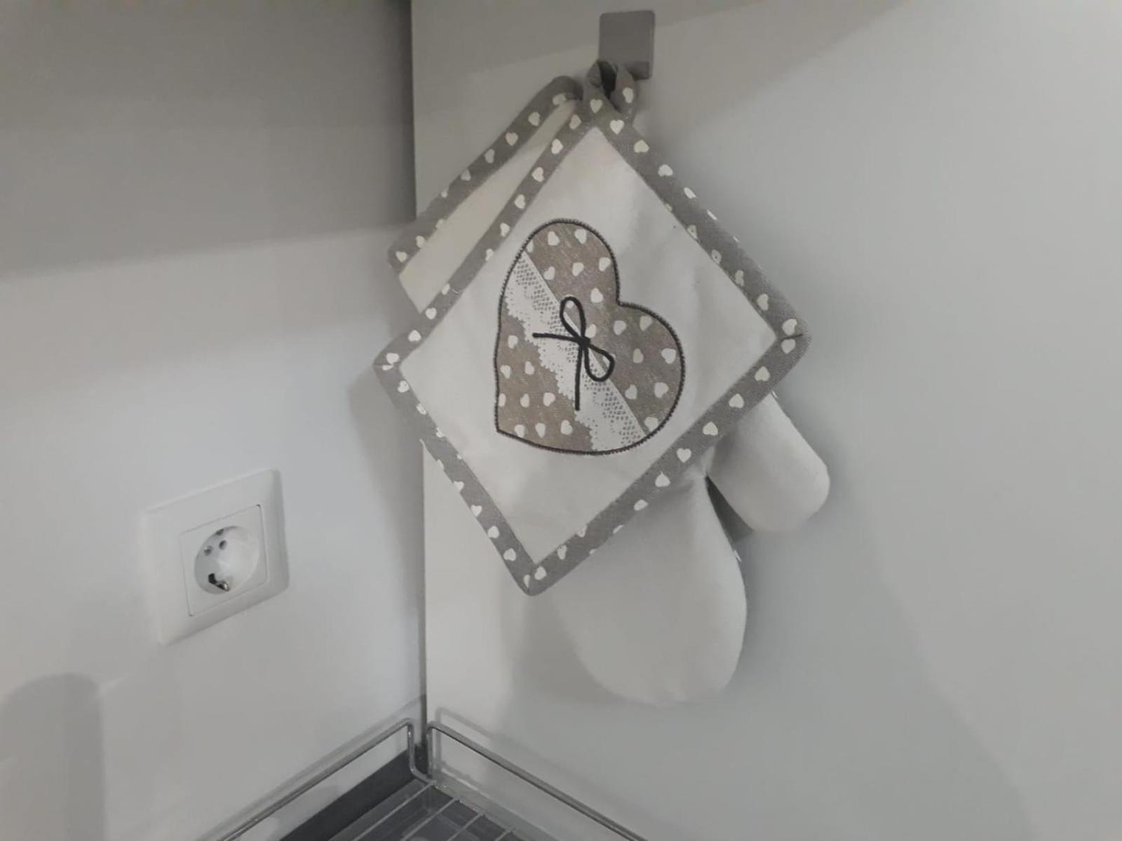 Apartman Kristina - Self Check In & Check Out Otocac Exterior photo